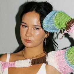 Surprise Me Chords by Mallrat