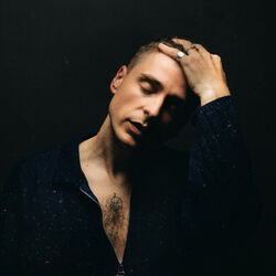 Sant Tornem-hi Chords by Mama Dousha