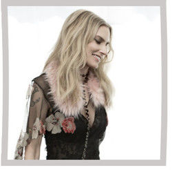 Driving With One Hand On The Wheel Chords by Aimee Mann