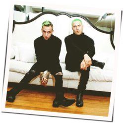 Nobody Knows Chords by Mansionz