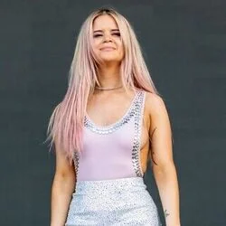 Dead Flowers Chords by Maren Morris