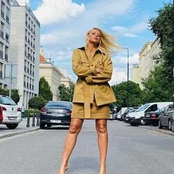 Rewolucja Chords by Maria Sadowska