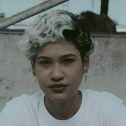 Vai E Volta Chords by Mariana Crisbaz