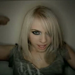 Il Faut Que Tu Ten Ailles by Marie-Mai