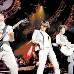 Burn Burn Burn Chords by Maroon 5