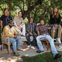 Middle Ground Chords by Maroon 5