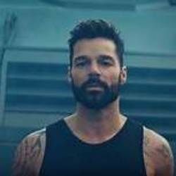 Tiburones Chords by Ricky Martin