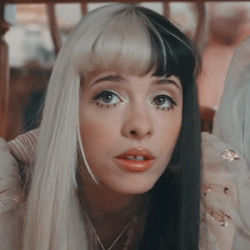 Lunchbox Friends  Chords by Melanie Martinez