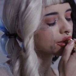 Mrs Potato Head Chords by Melanie Martinez