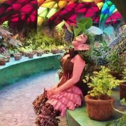 Spider Web Chords by Melanie Martinez