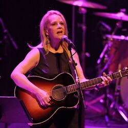 Home Is A Song Chords by Mary Chapin Carpenter