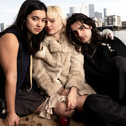 Tuesday Chords by Mary In The Junkyard