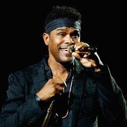 Off Chords by Maxwell