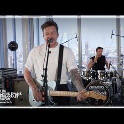 Honey I'm Home Chords by McFly