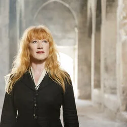 Wild Mountain Thyme Live Chords by Loreena Mckennitt
