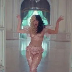 High School Sweethearts Chords by Melanie Martinez