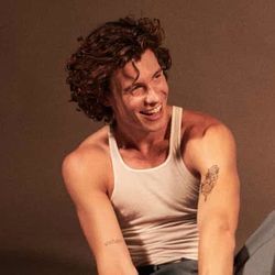 Different Kind Of Love Chords by Shawn Mendes