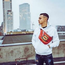 Milano chords for Weck mich nicht auf