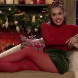 Rockin Around The Christmas Tree Ukulele Chords by Miley Cyrus