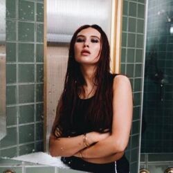 Mimi Webb chords for You dont look at me the same