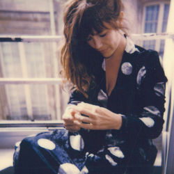 Give A Little Love Chords by Mina Tindle