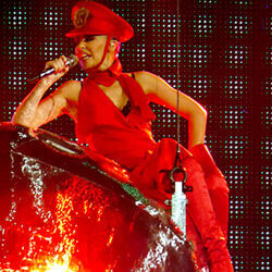 Love Is The Drug Chords by Kylie Minogue