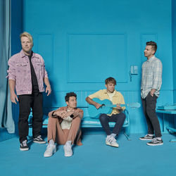 Mirai chords for Volám