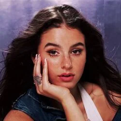 Täs Mä Oon Chords by Mirella Freni