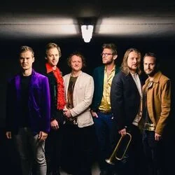 Starmania - Les Uns Contre Les Autres Chords by Misc Musicals