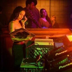 High Fidelity - I'll Make Love To You Chords by Soundtracks 🎦