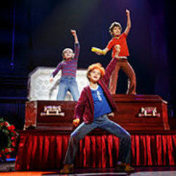 Fun Home - Flying Away Finale Chords by Soundtracks