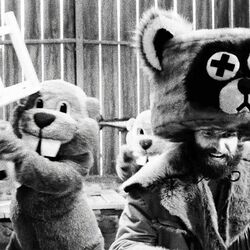 Hundreds Of Beavers - Jean Kayak And His Acme Applejack Chords by Soundtracks