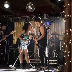 Julie And The Phantoms - This Band Is Back Chords by TV Soundtracks 📺