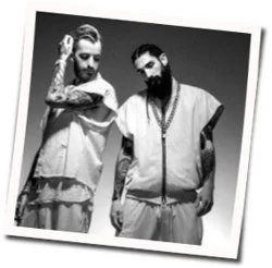 Everybody Gets High Chords by Missio