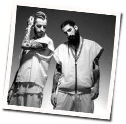 Everybody Gets High Chords by Missio