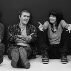 Molly And The Zombies chords for 7th and union