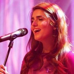 Tera Woh Pyar Nawazishein Karam by Momina Mustehsan