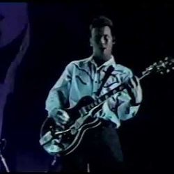 Loop Live Bass tabs by Morrissey
