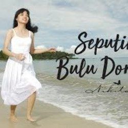 Seputih Bulu Domba by Natashia Nikita