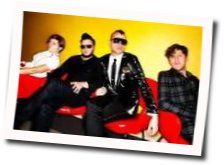 Moving In The Dark Chords by Neon Trees