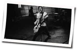 Shallow Beautiful People Chords by Neverstore