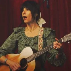 Down The Beach Chords by Nicki Bluhm