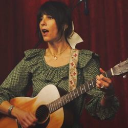 Down The Beach Chords by Nicki Bluhm