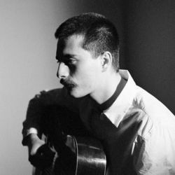La Ciruela Chords by Nico Play
