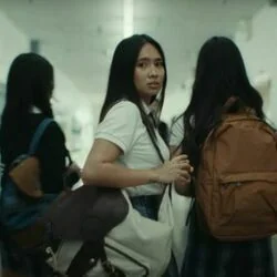 High School In Jakarta Chords by Niki (Nicole Zefanya)