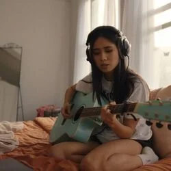The Apartment We Won't Share Chords by Niki (Nicole Zefanya)