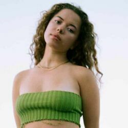 Stabilise Tab by Nilüfer Yanya