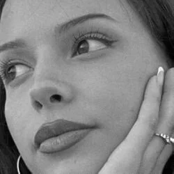 Unsicher Chords by Nina Chuba