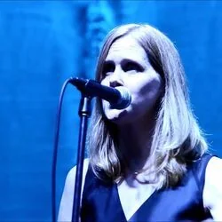 Happy Song Chords by The Nips