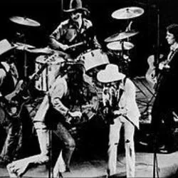 Mother Earth Provides For Me Chords by Nitty Gritty Dirt Band